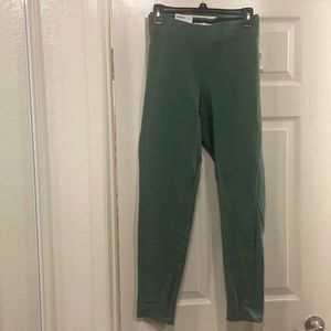 Old Navy green leggings, tags on